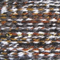 Rug with coloured highlights emulating Red Kite plumage